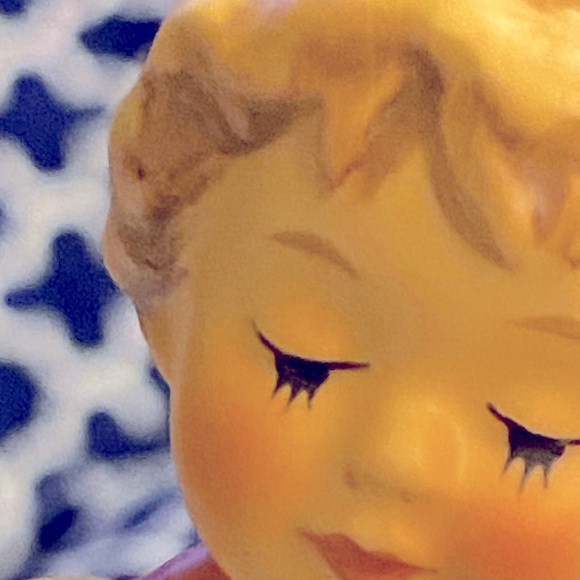 Hummel Figurine Exclusive 25 year edition. - Picture 2 of 6